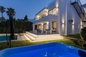Luxury Villa In Real Club de Golf Guadalmina